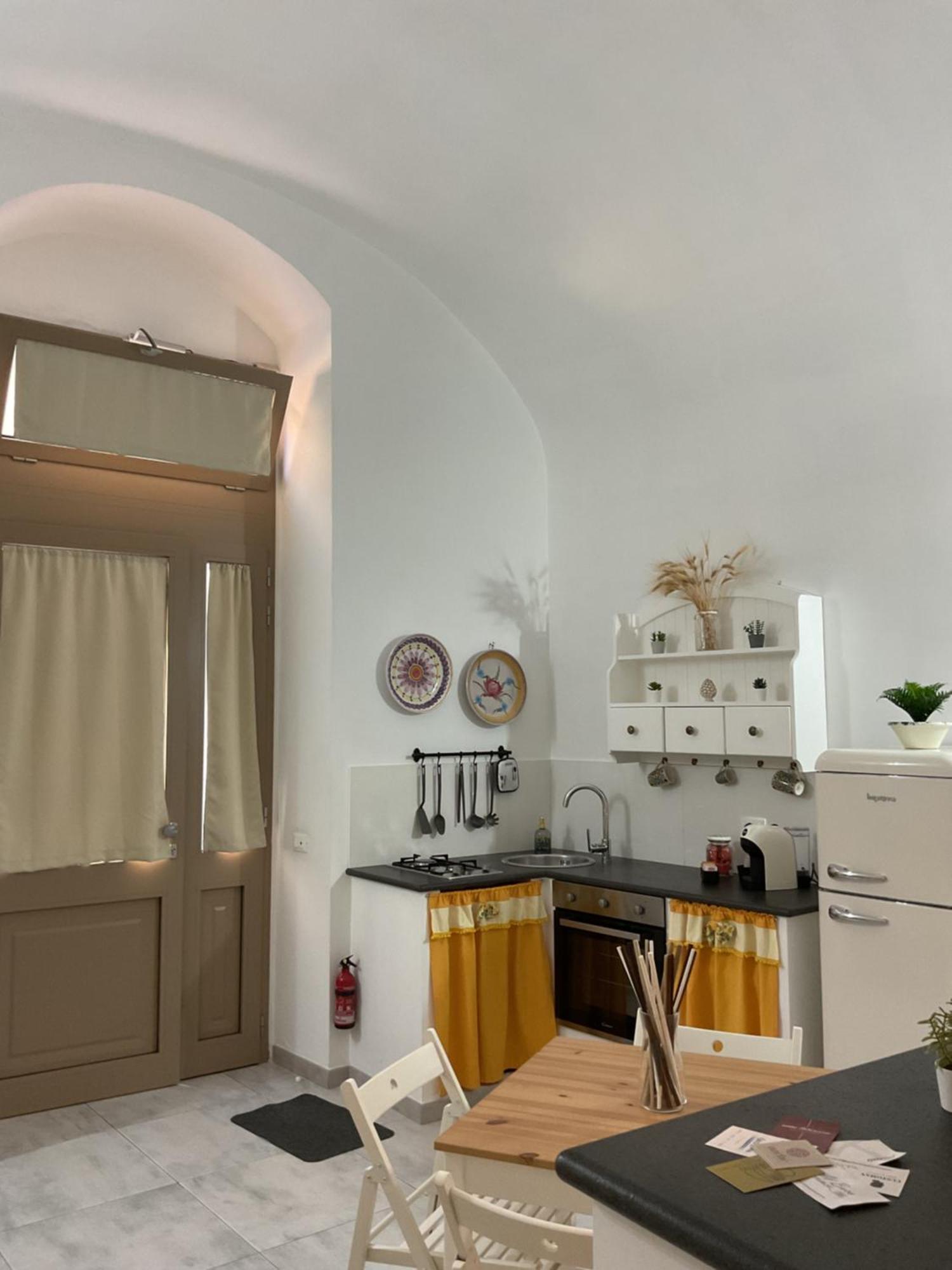 Rossaroll Holiday Houses نوتو المظهر الخارجي الصورة